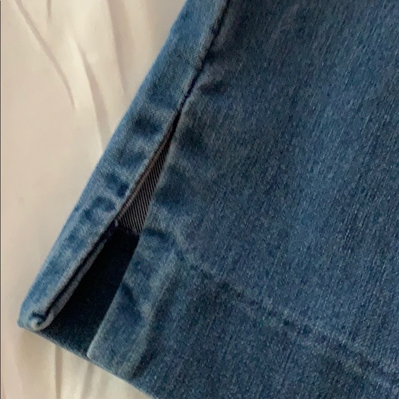 Jeans - Picture 2 of 4